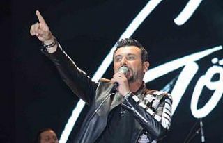 Gökhan Tepe Tekirdağ’da konser verdi