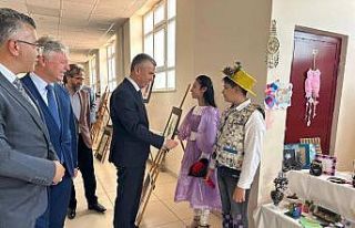 Görsel Sanatlar ve Teknoloji Tasarım Sergisi açıldı