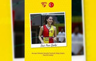 Göztepeli voleybolcuya özel davet