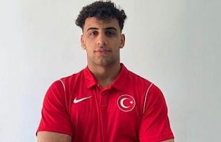 Güreş sporcusu Eyyüp Çetin Türkiye’yi temsil...
