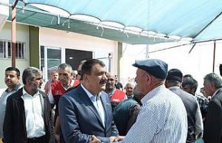 Gürkan Canlı Hayvan Pazarında incelemelerde bulundu