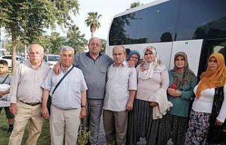 Hacı adayları dualarla uğurlandı