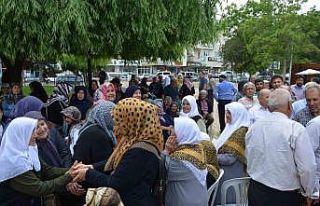 Hacı adayları uğurlandı