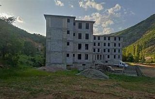 Hafızlık Kur’an kursunun yapımı için hayırseverlerden...