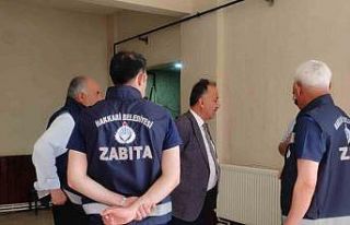 Hakkari Belediyesi ekiplerinden ruhsat denetimi