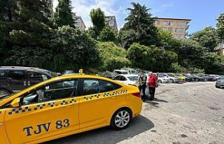 Hasta bekleyen ambulansın yoldan çekilmesini isteyen...