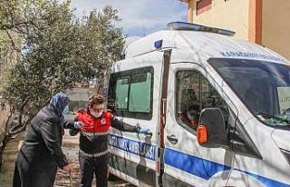 Hasta nakil aracı ile ihtiyaç sahiplerine kesintisiz...