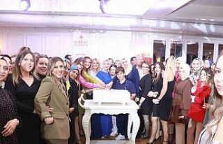 Hayat Hastanesi çalışanları 45.yıl yemeğinde...