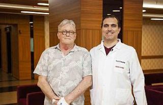 Hollandalı psikoloğa hem stent hem kalp pili takıldı