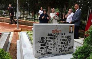 Hüzünlü bayram arifesi: Şehit annesinin sözleri...