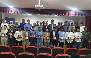 İhlas Vakfı Sıla Öğrenci Yurdunda mezuniyet sevinci