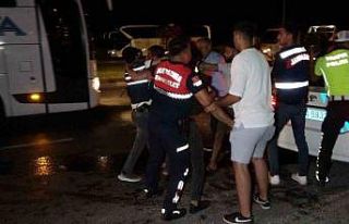 İki aracın hurdaya döndüğü kazada alkollü çıkan...