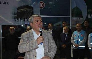 İlk hac kafilesi dualarla uğurlandı