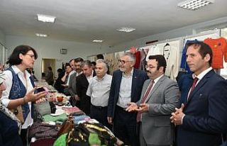İnönü Halk Eğitim Merkezi el emeği ürünler...
