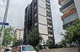 İnşaat halindeki binanın yalıtım malzemeleri...