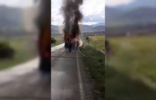 İş makinesi alev alev yandı