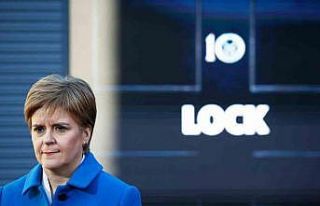 İskoçya’nın eski Başbakanı Sturgeon: “Hiçbir...