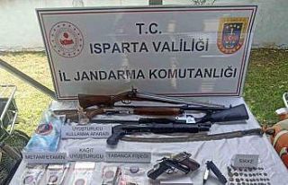 Isparta’da uyuşturucu operasyonunda 2 kişi tutuklandı