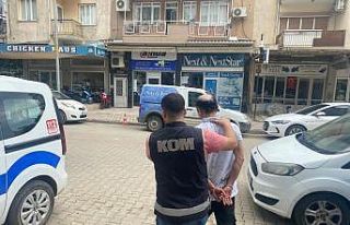 İzmir’de üzerinden 42 bin lira sahte para çıkan...