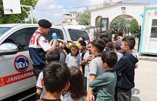 Jandarma 184. kuruluş yıl dönümünde öğrencilerle...