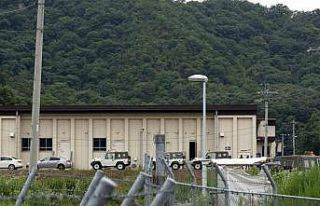 Japonya’da askeri tesisteki atış eğitiminde 2...