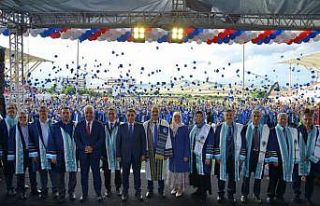 KAEÜ’de mezuniyet heyecanı