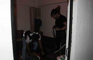 Karaman’da uyuşturucu satıcılarına şafak operasyonu:...