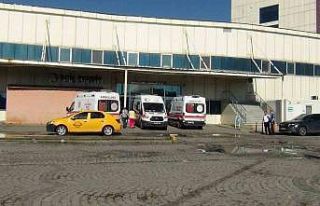 Kars’ta 55 acemi kasap kendisini yaraladı