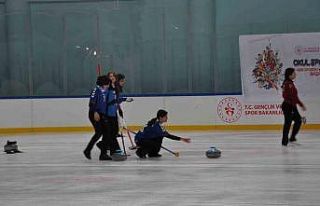 Kars’ta Curling Türkiye Şampiyonası heyecanı