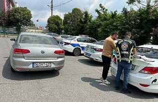 Kartal D-100’de makas atarak ilerleyen sürücüye...