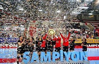 Kastamonu Belediyespor, Süper Ligi şampiyon tamamladı