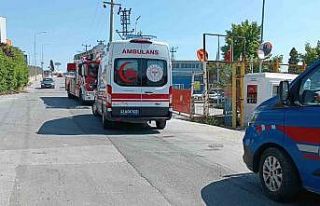 Kauçuk fabrikasında yangın çıktı, işçiler...