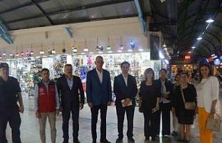 Kaymakam Aksoy kapalı çarşı esnafını tütüne...