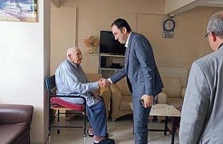 Kaymakam Bolat, huzurevini ziyaret etti