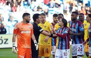 Kayserispor’un maçlarında 22 hakem düdük çaldı