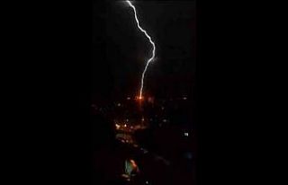 Kdz. Ereğli’de şimşekler geceyi aydınlattı