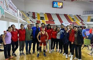 Kepezli güreşçi Türkiye şampiyonu