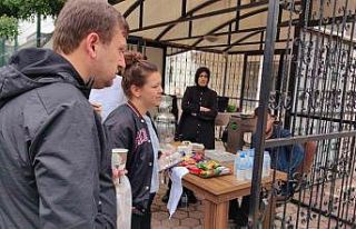 Kimlik yerine ehliyetle sınava gelince içeri giremedi