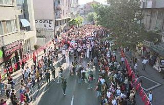 Kiraz Festivali’nde tarihi kortej: On binler caddeyi...