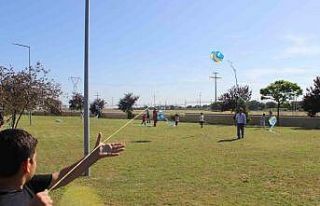 Kırklareli’nde depremzede çocuklara uçurtma şenliği