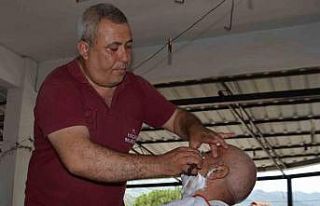 Koçarlı Belediyesi Bayram öncesi berber hizmetine...