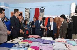 Kofçaz’dan depremzedelere kıyafet desteği