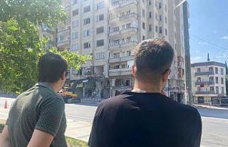 Kontrollü yıkımı gören vatandaşlar tehlikeye...