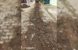 Köy yolları imece usulü yenileniyor