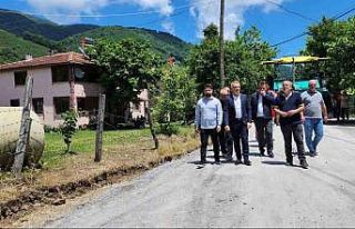 Köy yollarına sıcak asfalt