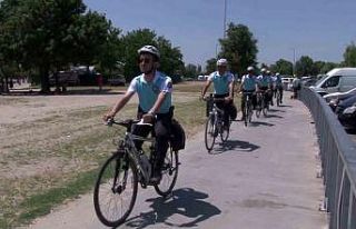 Küçükçekmece’de plajlar ‘Martı’ polisleriyle...