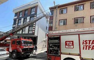 Küçükçekmece’de yangında mahsur kalanları...