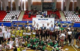 Küçükler Basketbol Türkiye Şampiyonası sona...