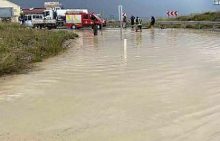 Kulu’da şiddetli yağmur su taşkınlarına neden...