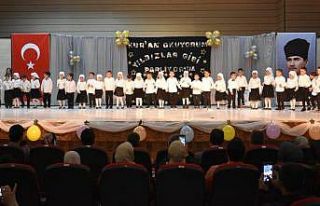 Kur’an kursu öğrencilerinin taç giyme ve yılsonu...